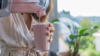 Meal Replacement Shakes: Exploring the Research on Weight Loss