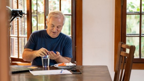 Focus Factor Review (Original and Extra Strength): Ingredients, Side Effects, Pros and Cons