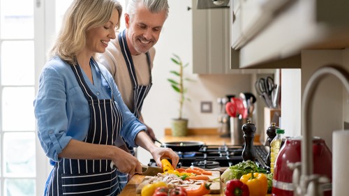 9 Ways to Naturally Lower Your Cholesterol